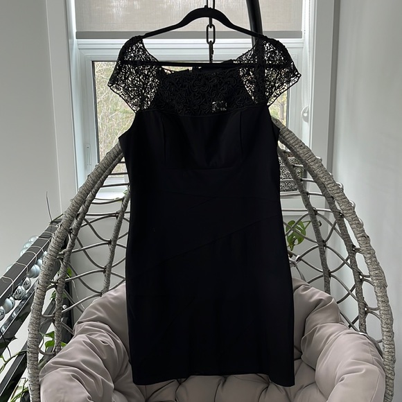 Le Chateau Black Dress - Picture 1 of 3